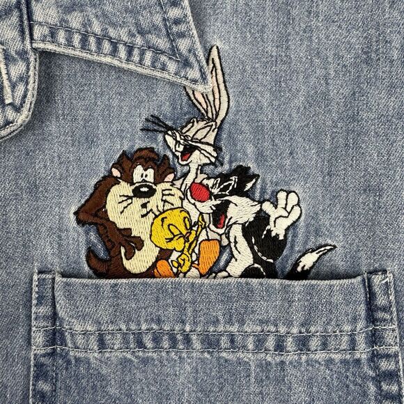 Looney Tunes Classic Shirt Short Sleeve Denim Button Up Warner Brothers Small - Picture 2 of 6